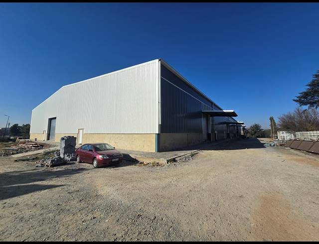 7,000M² WAREHOUSE FOR SALE IN ANDERBOLT